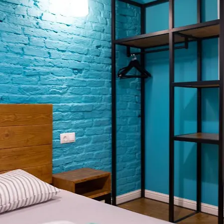 A16 Hostel *